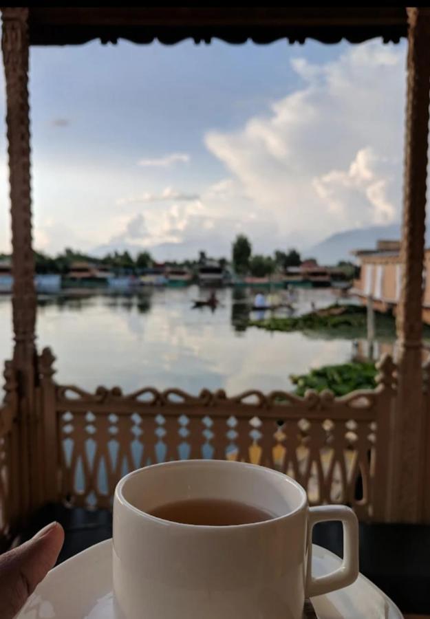 מלון Srīnagar Lala Rukh Group Of Houseboats מראה חיצוני תמונה