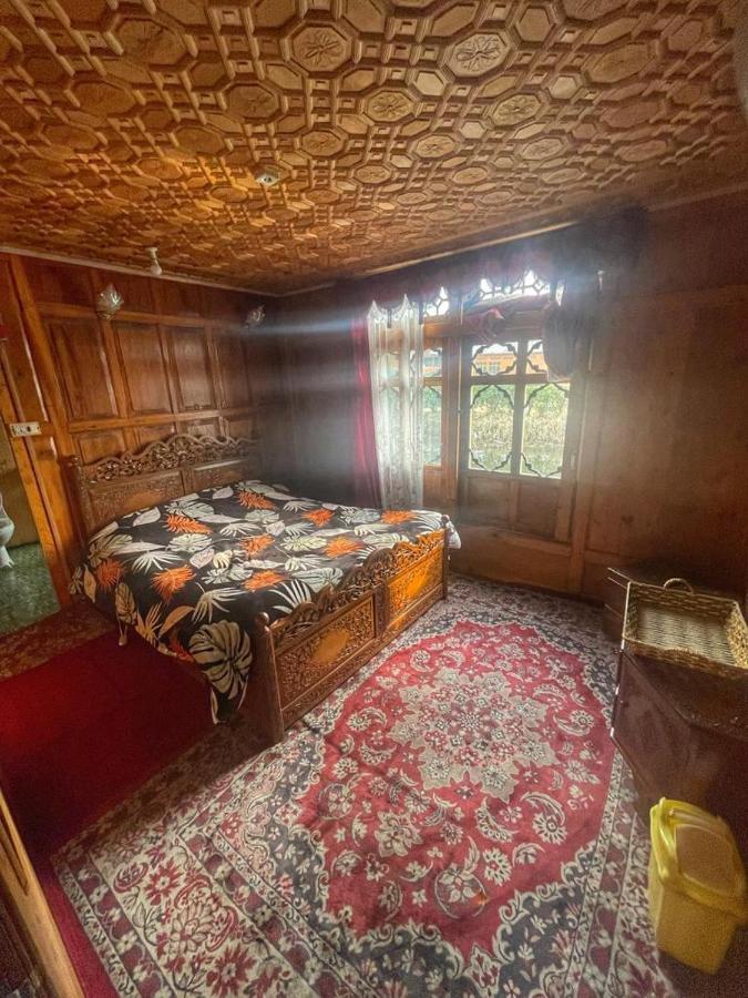 מלון Srīnagar Lala Rukh Group Of Houseboats מראה חיצוני תמונה