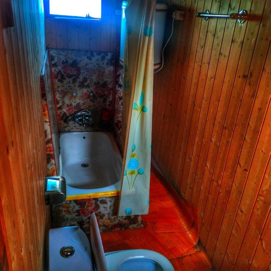 מלון Srīnagar Lala Rukh Group Of Houseboats מראה חיצוני תמונה