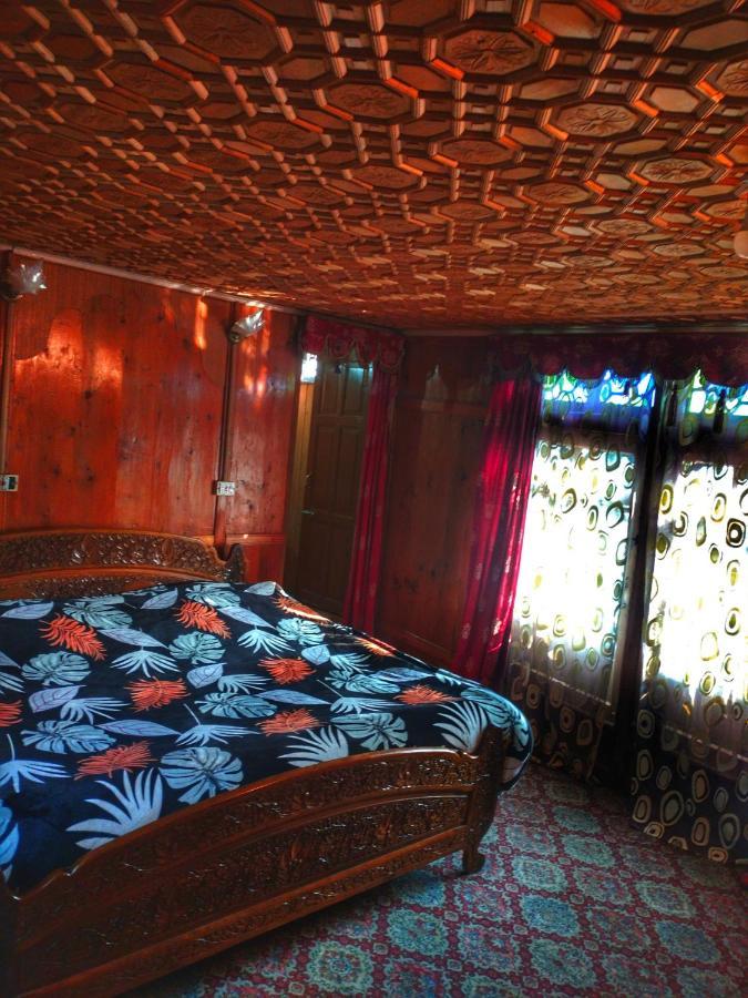 מלון Srīnagar Lala Rukh Group Of Houseboats מראה חיצוני תמונה