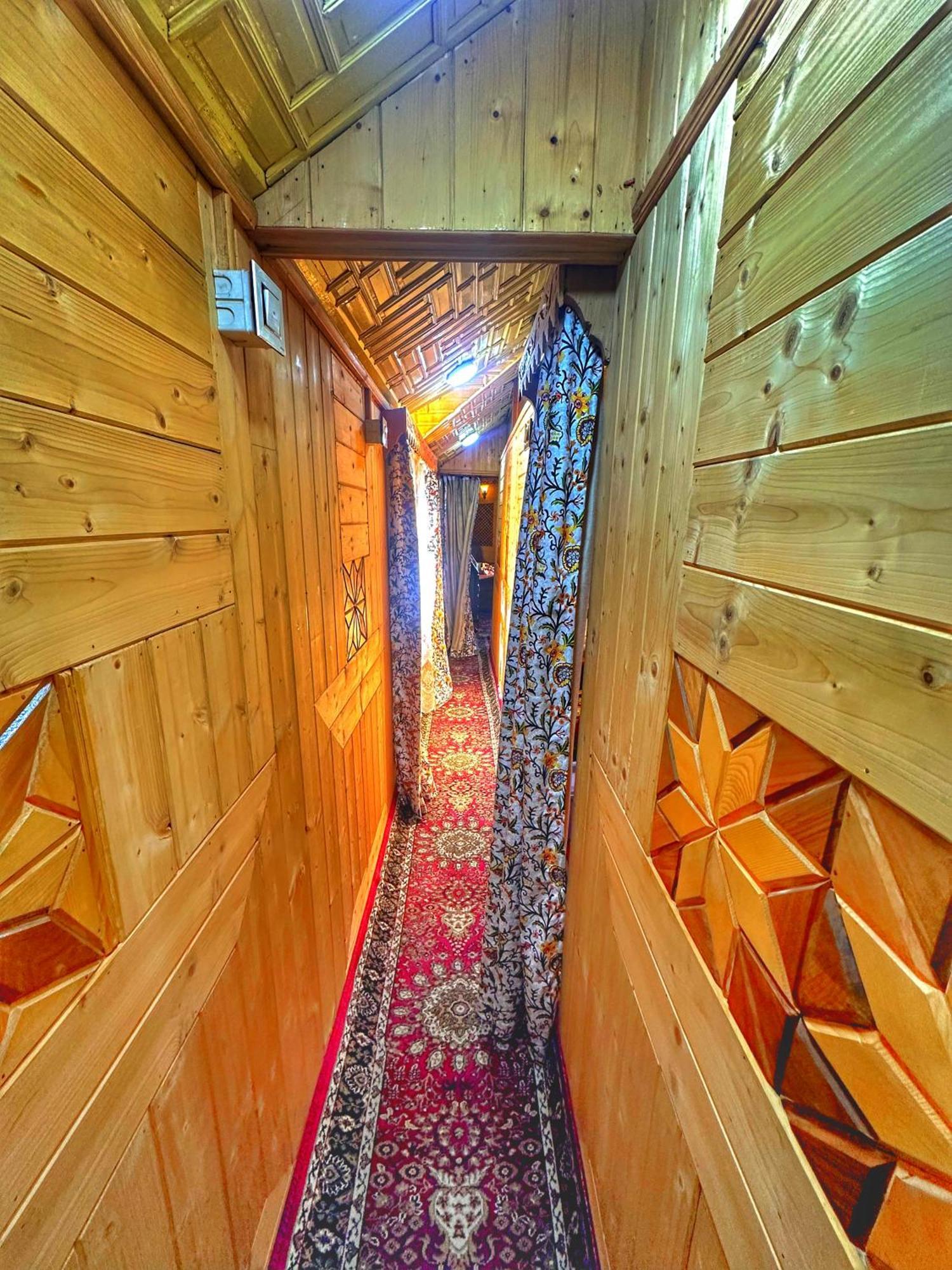 מלון Srīnagar Lala Rukh Group Of Houseboats מראה חיצוני תמונה